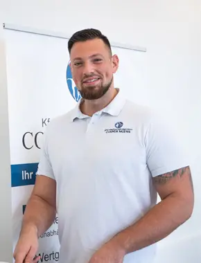 Connor Moews, Inhaber von Connor's Baumaschinen in Lüneburg